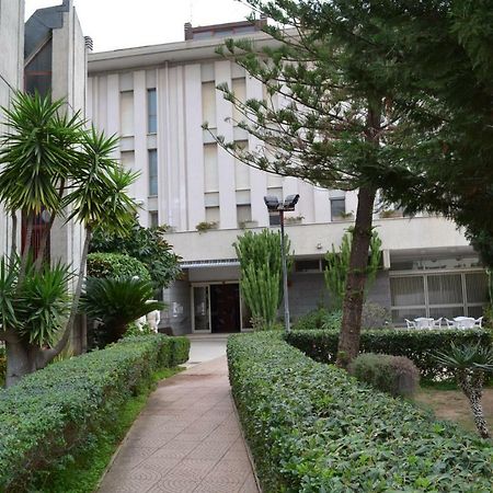 Centro Giovanile Padre Minozzi Hotel Policoro Zewnętrze zdjęcie