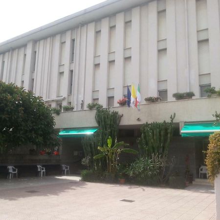 Centro Giovanile Padre Minozzi Hotel Policoro Zewnętrze zdjęcie